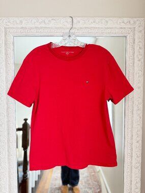 Tommy Hilfiger Red Classic Minimalist Preppy Logo Tee Shirt Medium